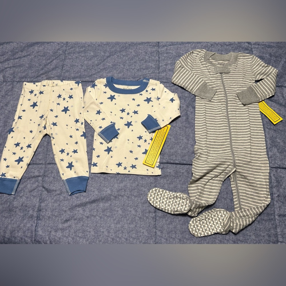 NWT 12-18 mo Hanna Anderson organic cotton footed footsie pajamas moon & back
